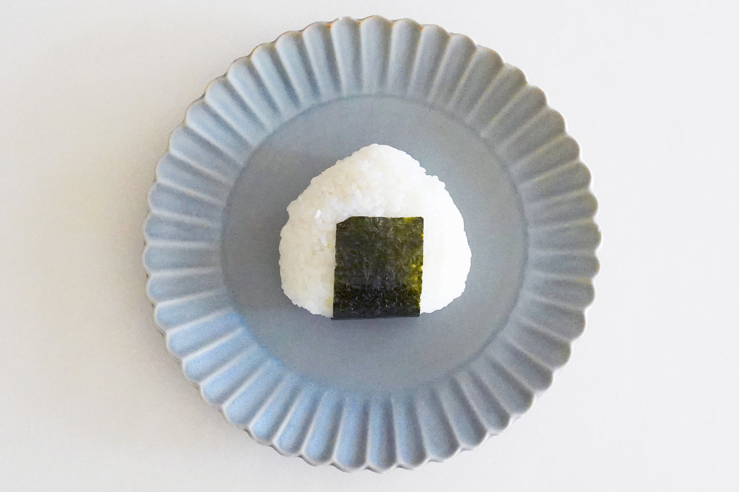 【28品目不使用】【C主食】おにぎり(梅)